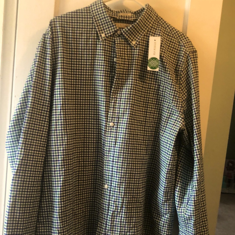 Men’s size large Hawker Rye long sleeve button ups.
